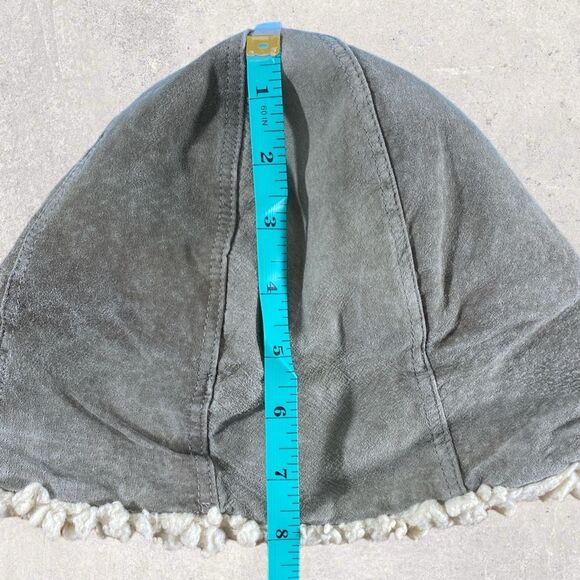 H&M Suede Beanie - Picture 5 of 6
